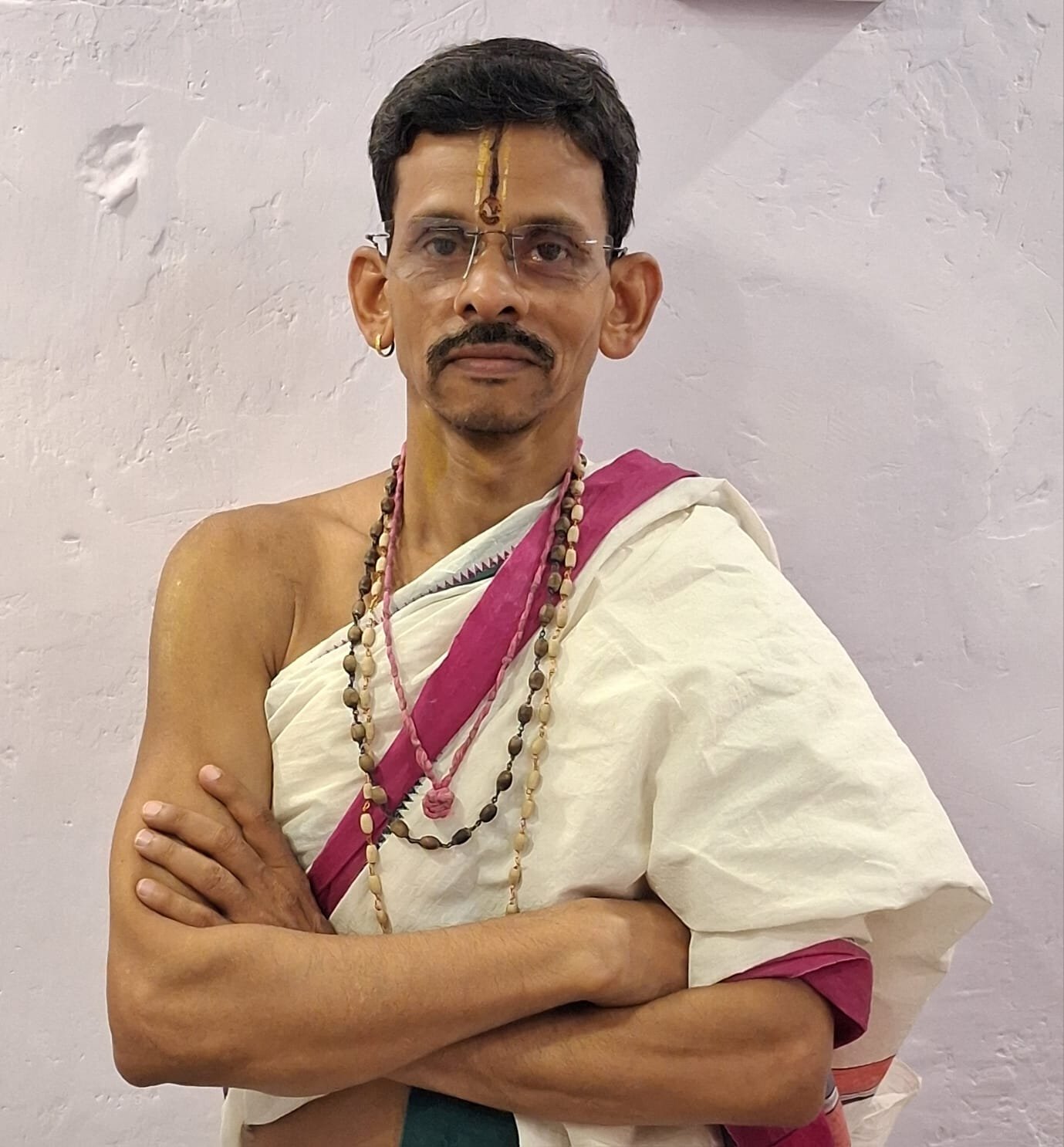 Pandit Rishikesh Gurda - Pind Daan Pandit at Vishnupad Temple Gaya